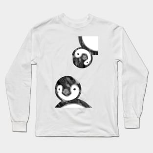 Penguins peeking Long Sleeve T-Shirt